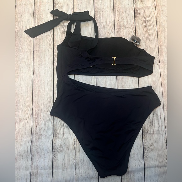 SALE-NWT Shade & Shore Women’s Bow Cut Out 1 Piece Swimsuit size XL (16) - Picture 5 of 13